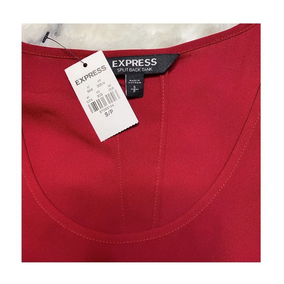 Express Split Back Tank - Picture 3 of 3